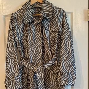 EUC Gray and White, Zebra Print, light rain coat.